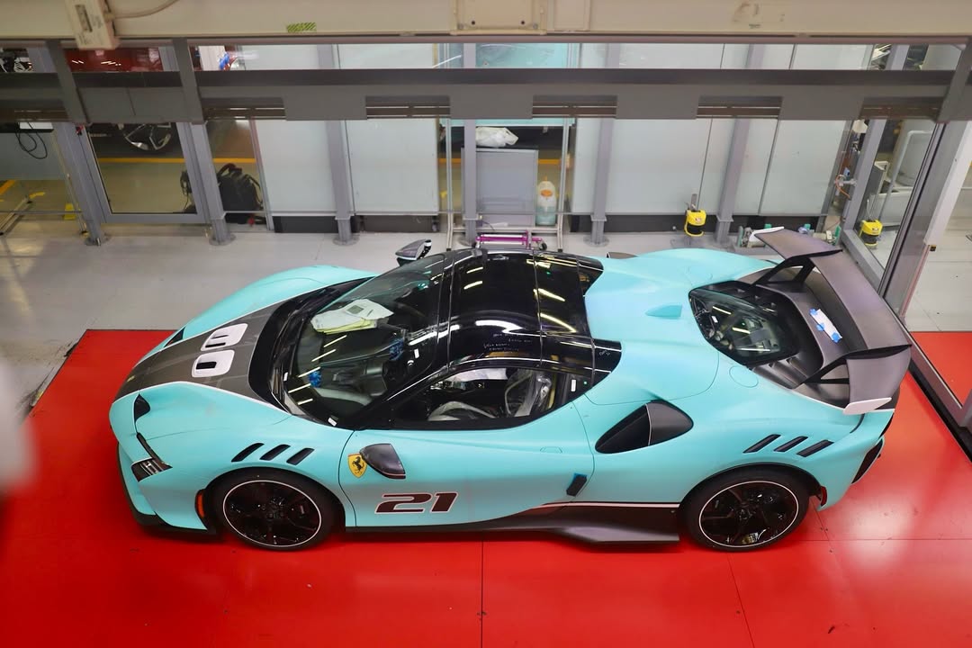 その他 azzurro 23 Unknown Ferrari Colours Every Enthusiast Should Know