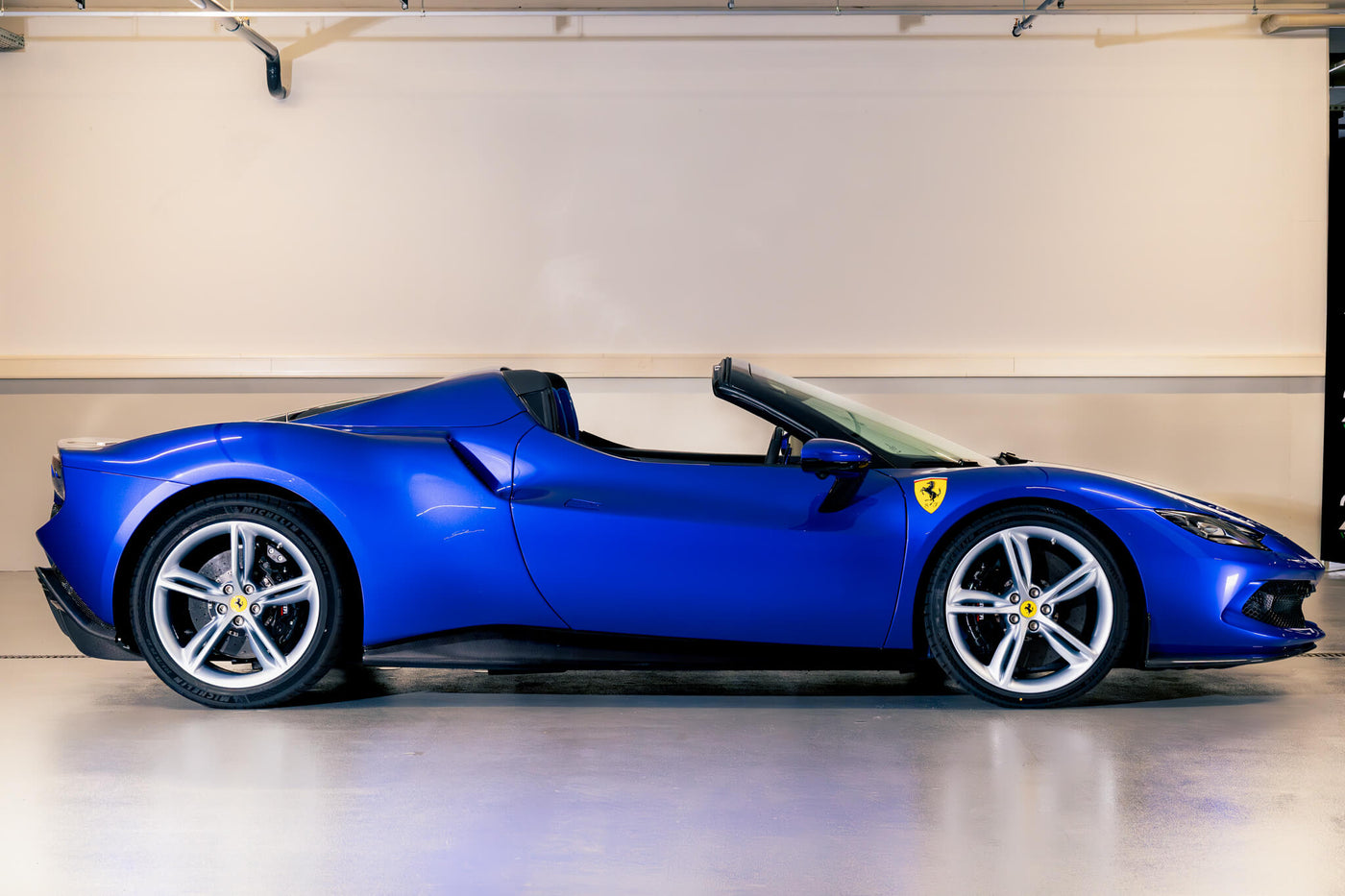 2022 Ferrari 296 GTS